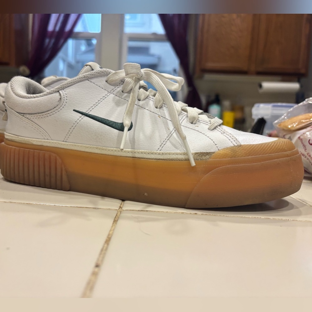 Nike Legacy Lift